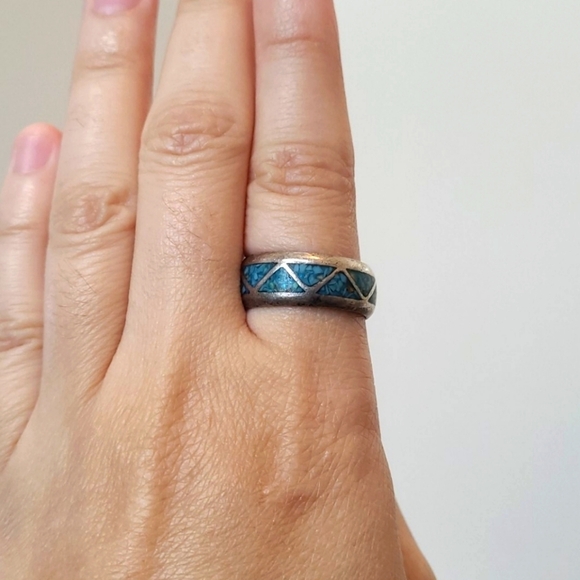 Vintage Silvertone Crushed Inlaid Turquoise Ring - Picture 2 of 5